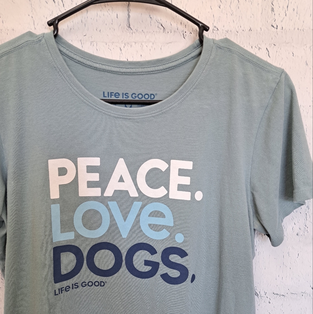 Life Is Good tee